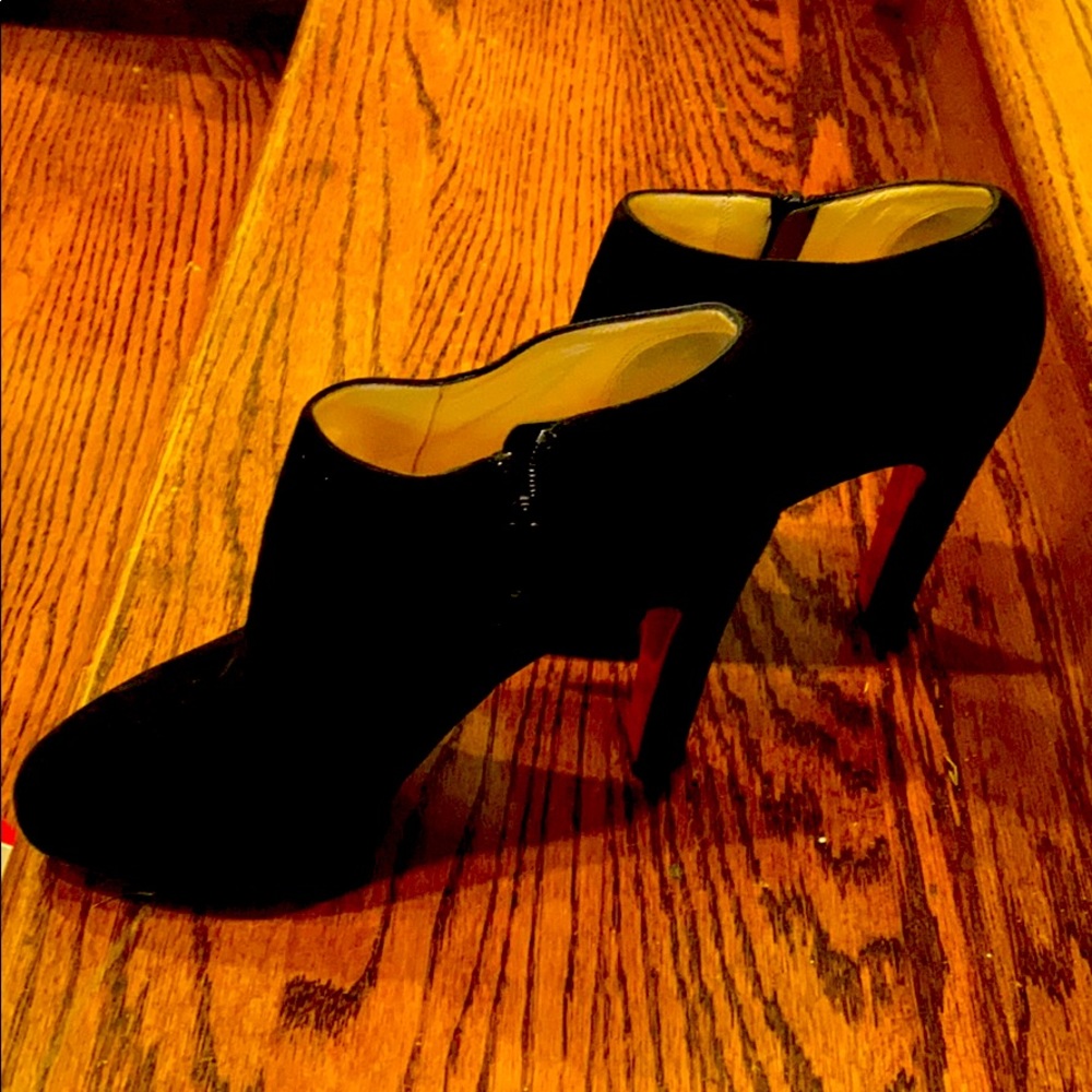 Black boots